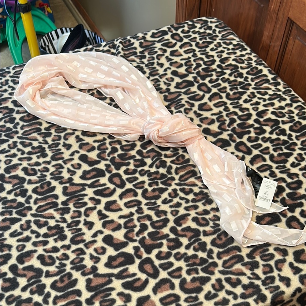 WHBM Dress scarf 🧣
